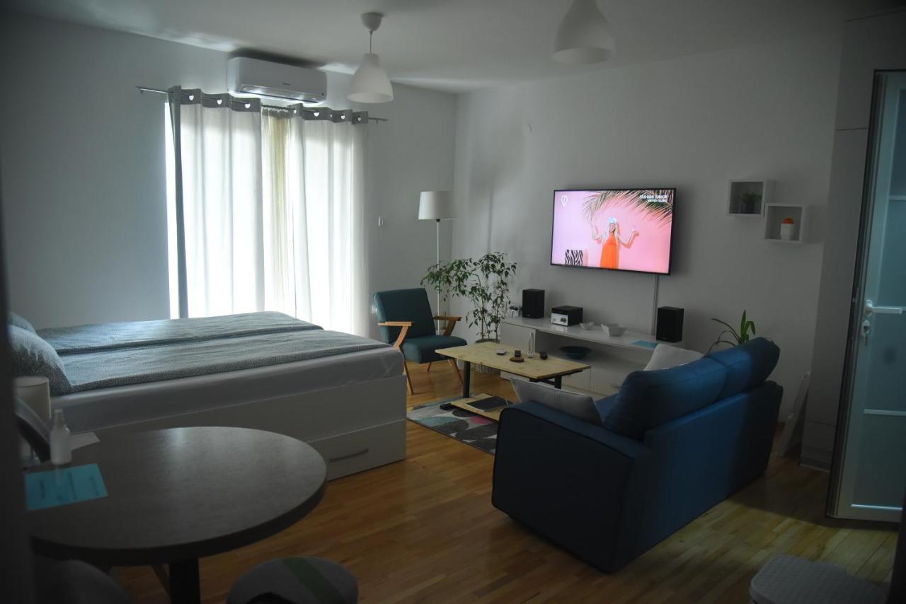 Dekart Apartment Ni Εξωτερικό φωτογραφία